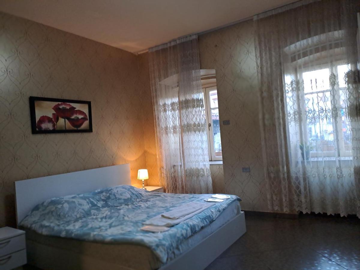 Hotel 6 Old Tbilisi ภายนอก รูปภาพ